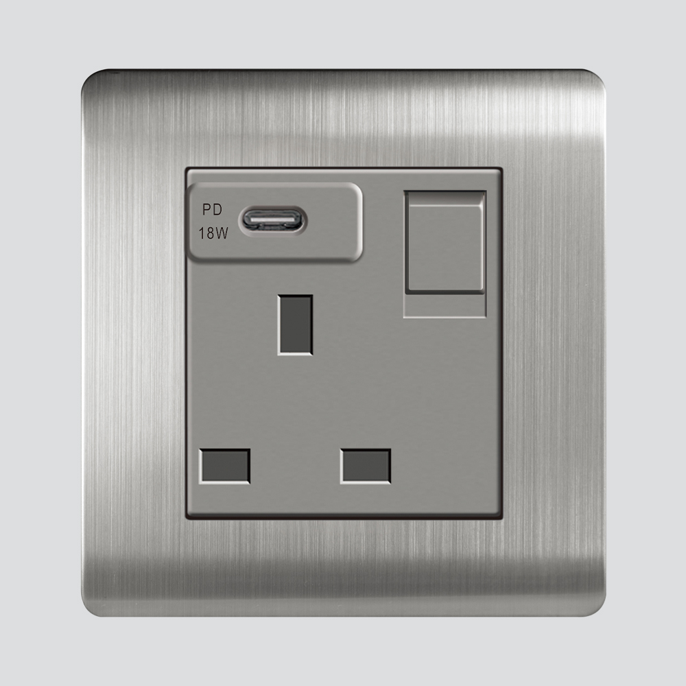 CMPL SOKO 1G BS SW 13A 2P ST A66+USBC C