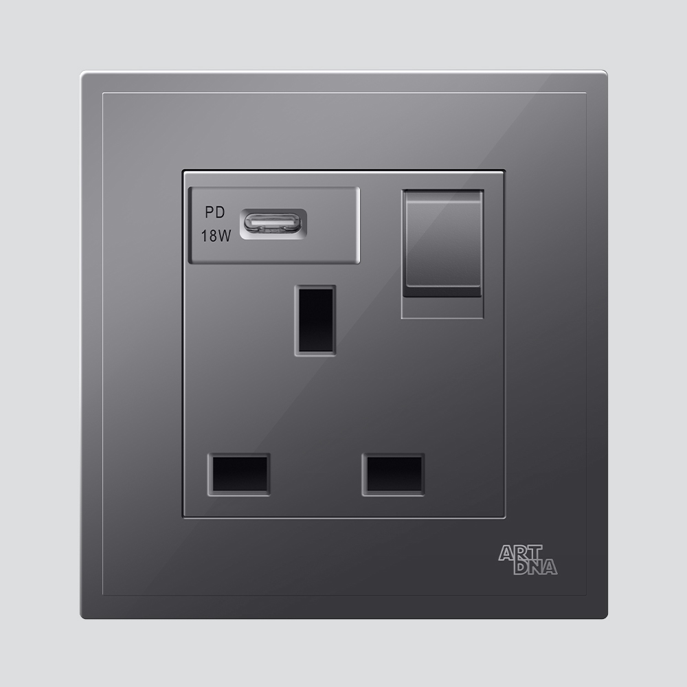 CMPL SOKO 1G SW 13A 2P SL D3+USBC C