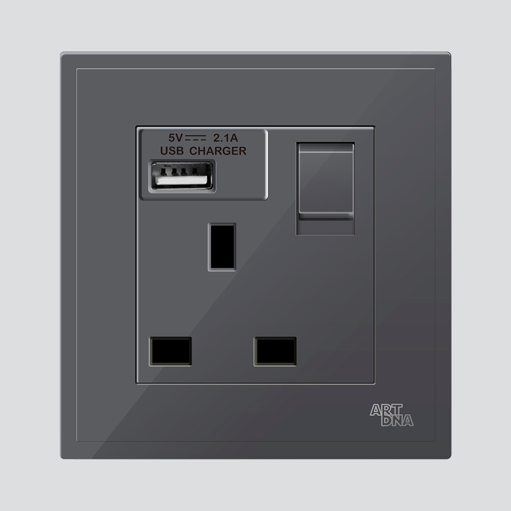 CMPL SOKO 1G SW 13A 2P + USBC BK D3