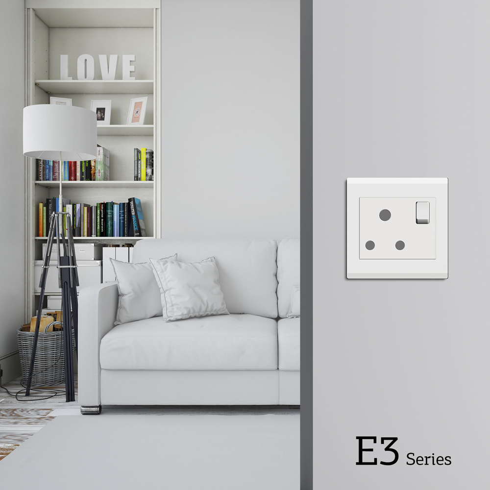 CMPL SOKO 1G SW 15A SCT WH E3 INDIAN STD